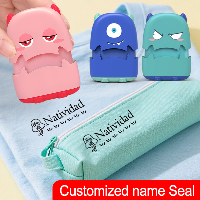 Travel Accessories Baby - Grawerowany stempel z imieniem dziecka –