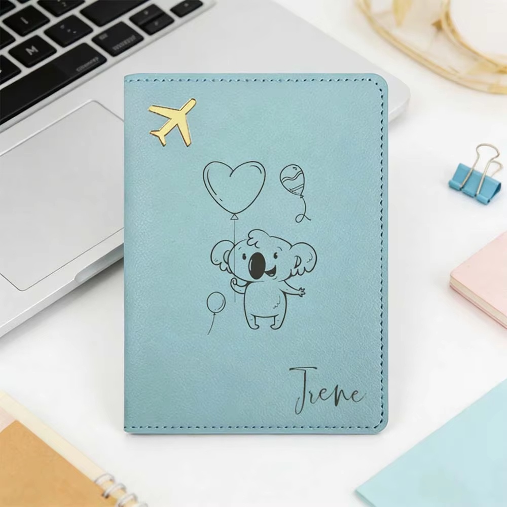 Travel Accessories Meaning - Spersonalizowana okładka na paszport z imieniem,