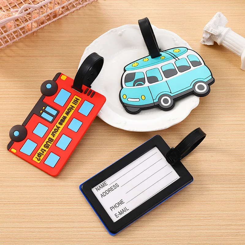 Travel Accessories International - Cute Cartoon Cars PVC Silikonowe przywieszki