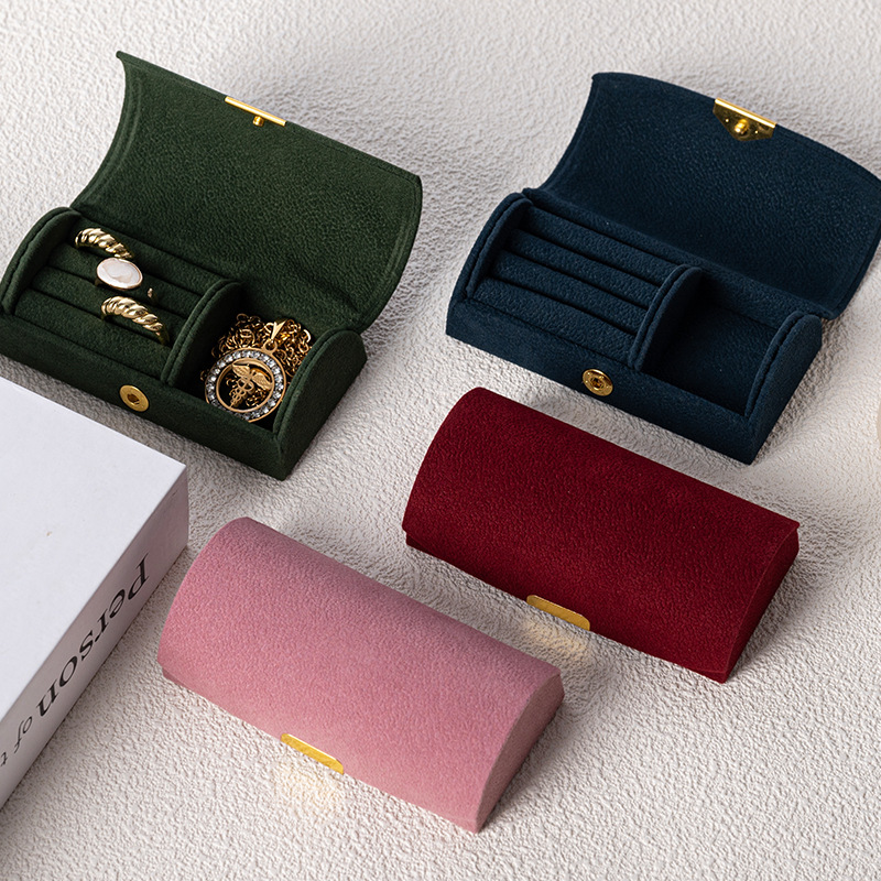 Pudełko na biżuterię z zakrzyw – Accessories Travel Jewelry Box recenzja i cena
