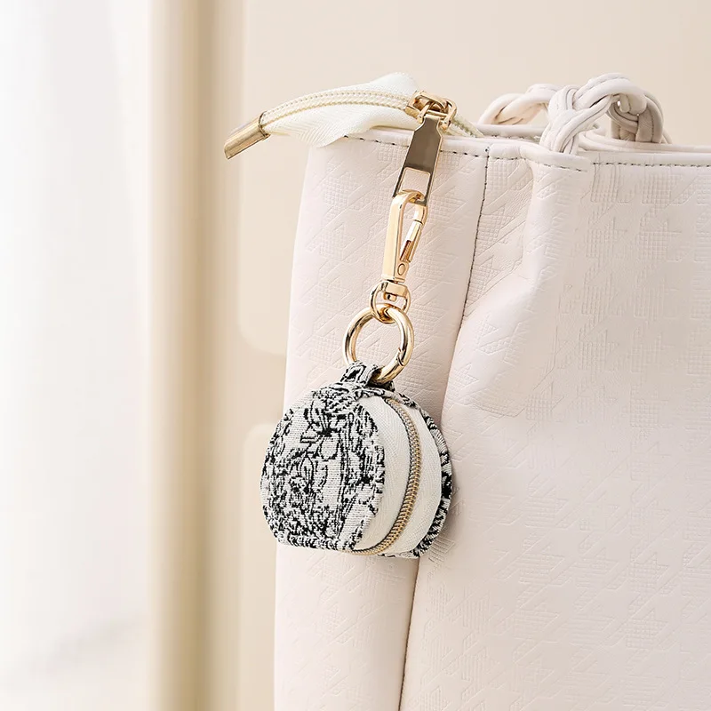 Przenośne mini pudełko na biżu – Accessories Travel Jewelry Box recenzja i cena