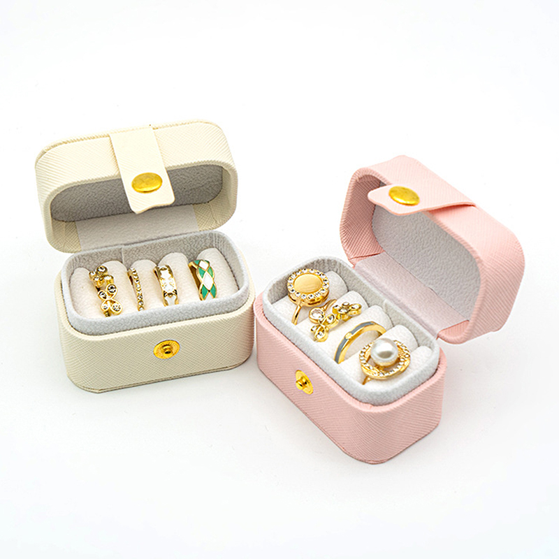 Przenośne pudełko na biżuterię – Accessories Travel Jewelry Box recenzja i cena