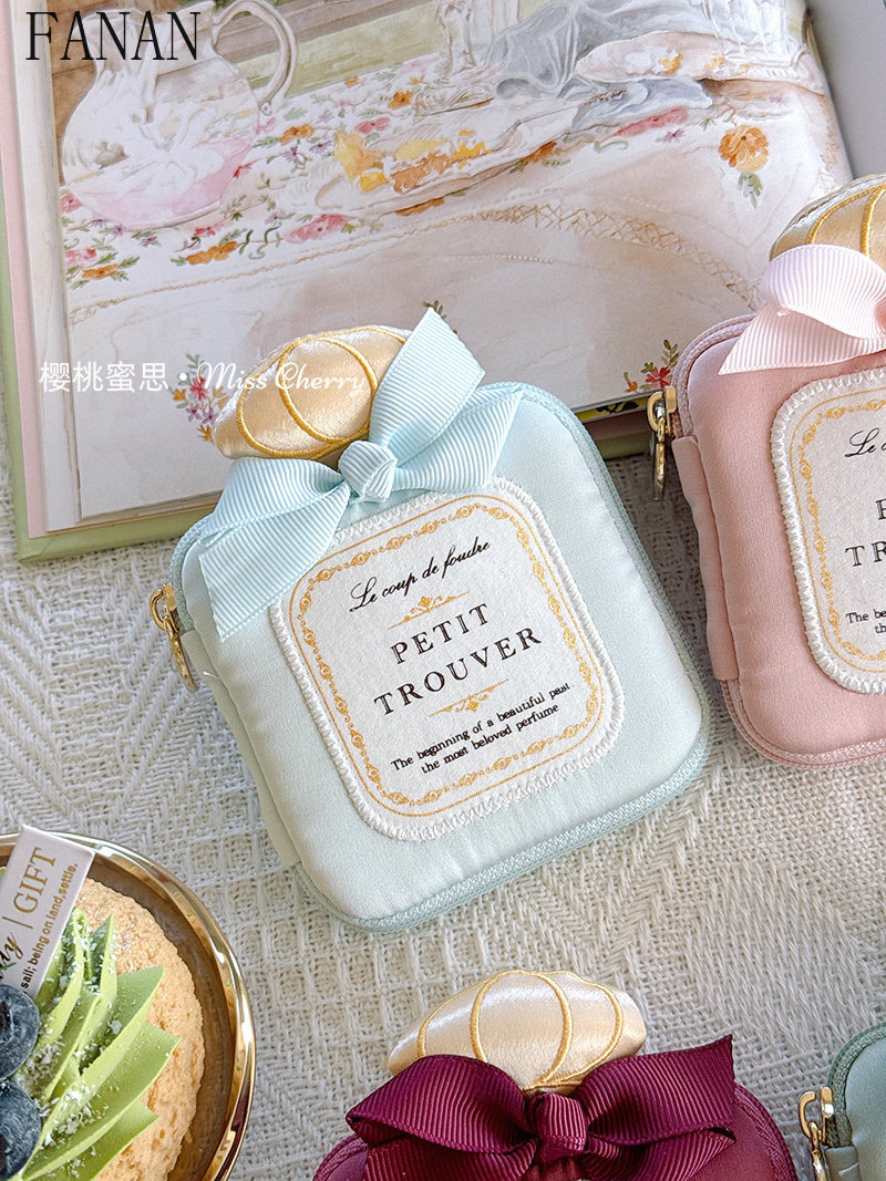 Uroczy, dziewczęcy mini pojemn – Accessories Travel Jewelry Box recenzja i cena